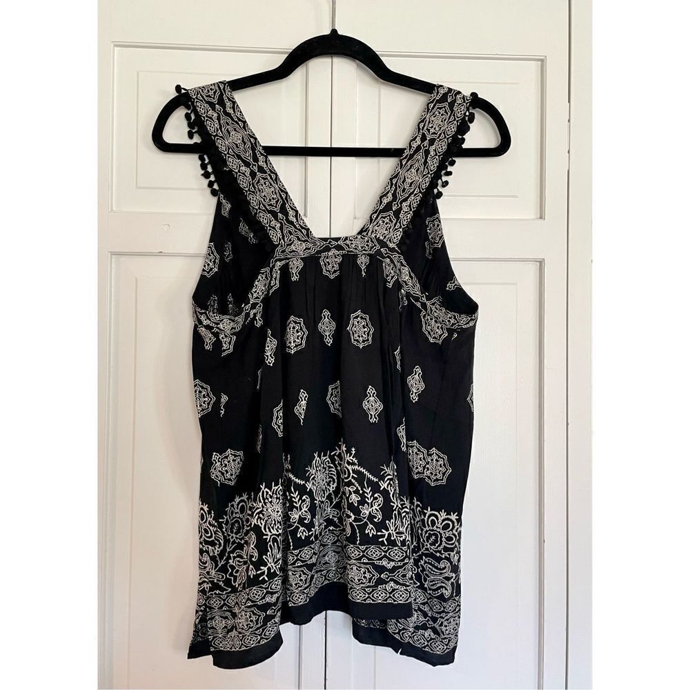 Loft black printed Pom trim tank size m - Picture 7 of 11